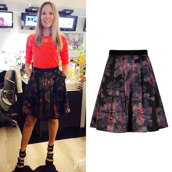 Ted Baker Jadzia Holographic Halftone A-Line Skirt - Picture 2 of 7